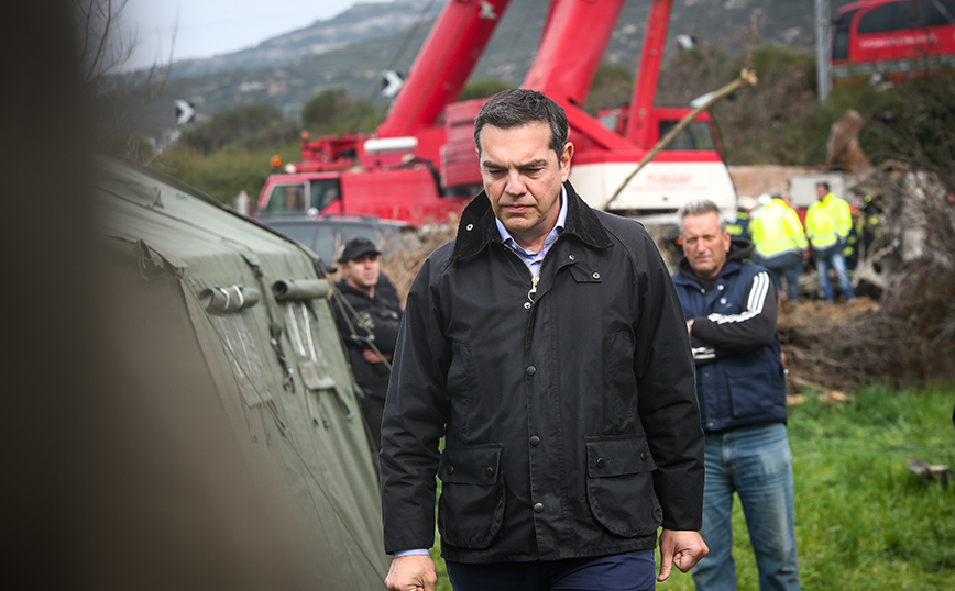 Τσίπρας για τη σύγκρουση τρένων στα Τέμπη: Οι εικόνες που είδα είναι συγκλονιστικές