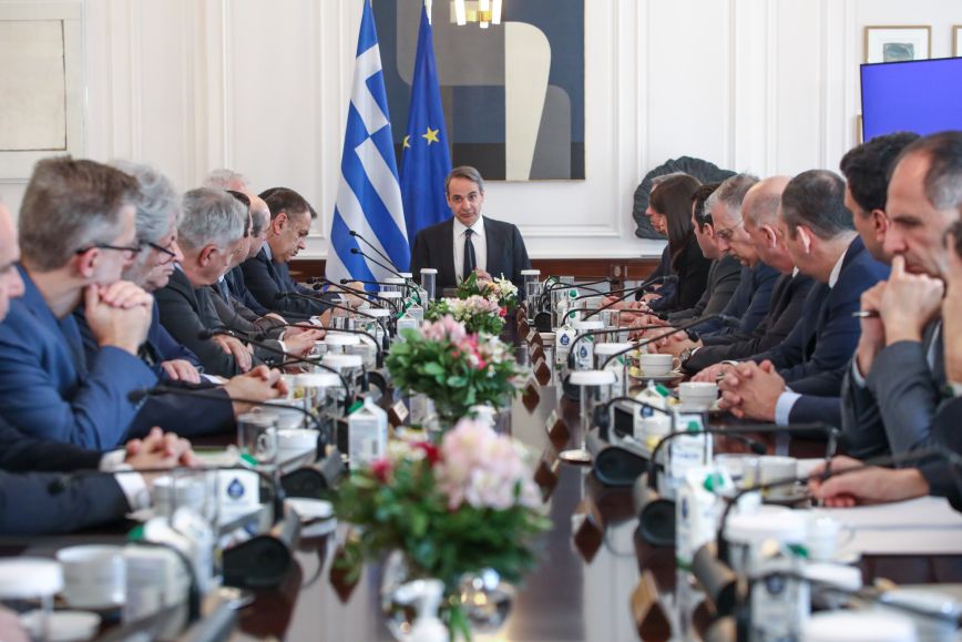Εκλογές 2023: Οι επόμενες κινήσεις της κυβέρνησης, κάλπες μετά το Πάσχα – Τι δείχνει η πρώτη δημοσκόπηση