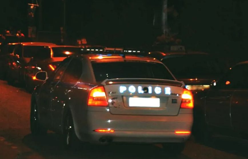 Αιματηρή συμπλοκή ανηλίκων με μαχαίρια έξω από τον σταθμό ΗΣΑΠ Περισσού – Δύο 16χρονοι τραυματίες