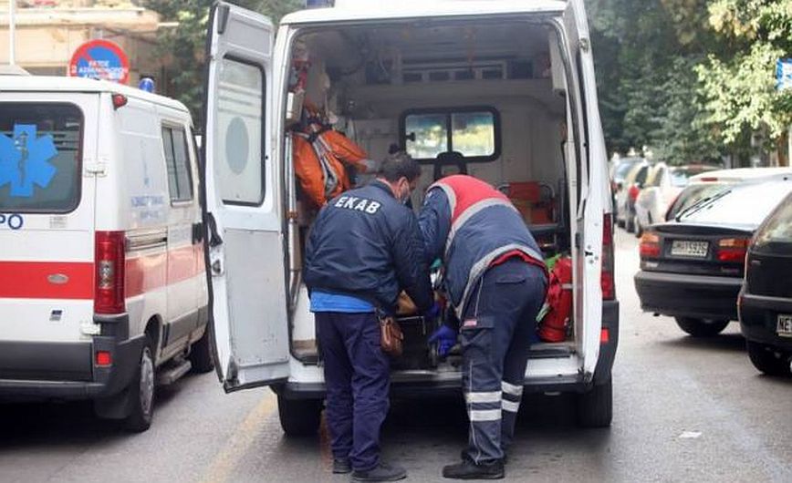 Τραγωδία στη Λαμία: 77χρονος έχασε τη ζωή του μπροστά στους δικούς του την ώρα που έψηναν το αρνί