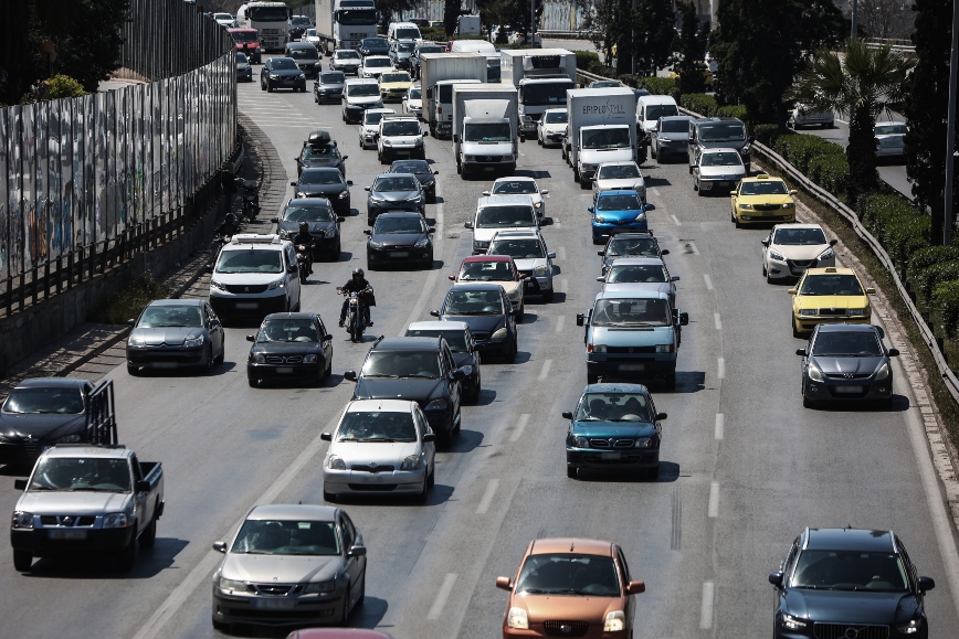 Αυξημένη κίνηση στα διόδια: Σε εξέλιξη η έξοδος των εκδρομέων του Πάσχα