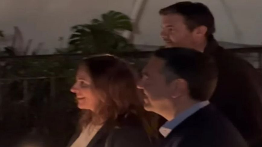 Σε χωριό της Κέρκυρας παρακολούθησε την περιφορά του Επιταφίου ο Αλέξης Τσίπρας με την σύντροφό του Περιστέρα Μπαζιάνα