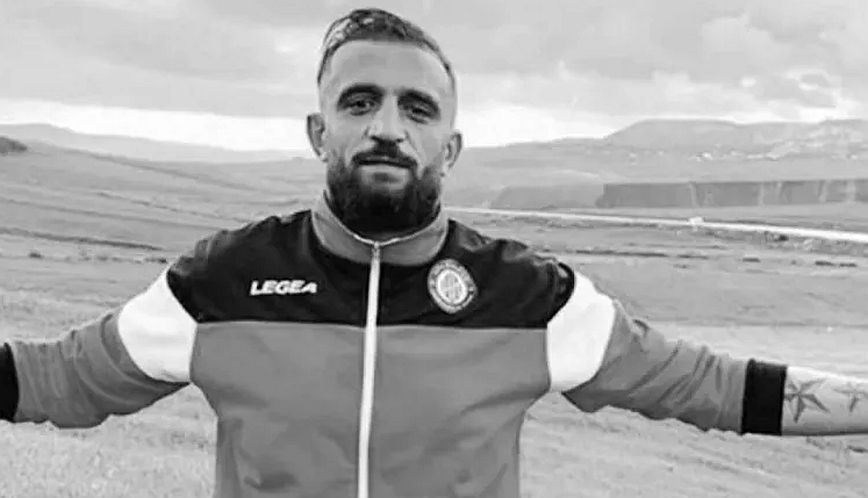 Ποδοσφαιριστής αυτοπυρπολήθηκε σε ένδειξη διαμαρτυρίας κατά της αστυνομίας και πέθανε από τα εγκαύματα που υπέστη
