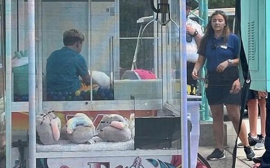 Παιδί παγιδεύτηκε μέσα σε «δαγκάνα» παιχνιδιών &#8211; Πώς έγινε η διάσωση