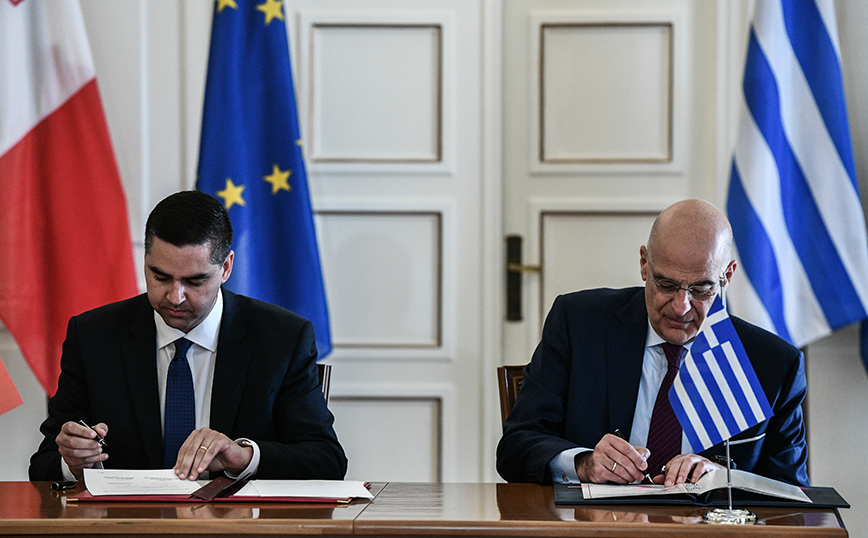 Ο Νίκος Δένδιας και ο Ίαν Μποργκ Ο Νίκος Δένδιας και ο Ίαν Μποργκ