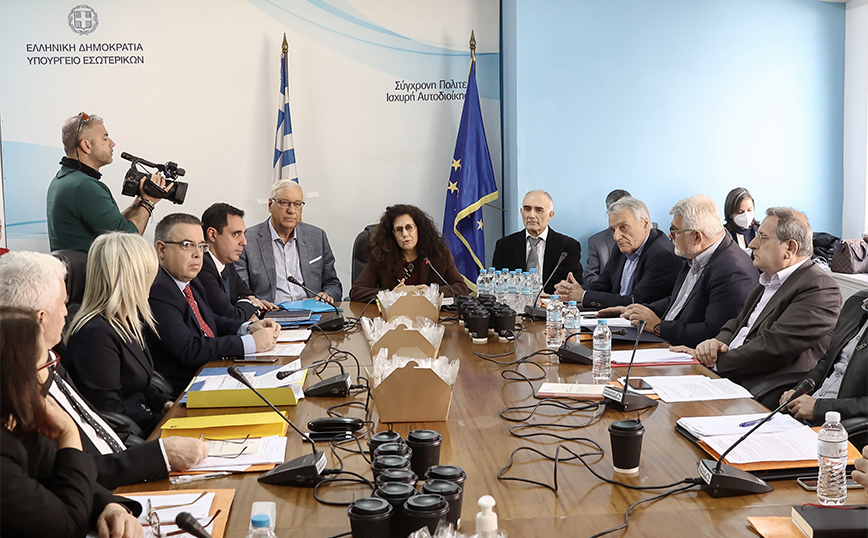 Εκλογές 2023: Άκαρπη η πρώτη διακομματική για το debate – Ένα με όλους τους αρχηγούς ζήτησαν όλα τα κόμματα πλην ΣΥΡΙΖΑ