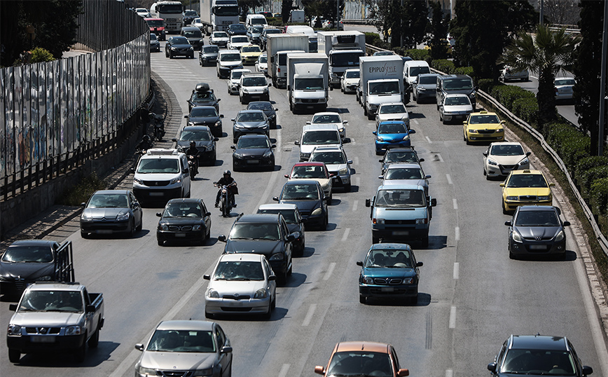 Κίνηση τώρα: Μεγάλες καθυστερήσεις στην Εθνική στο ρεύμα προς Λαμία – Τροχαίο με ΙΧ και φορτηγό