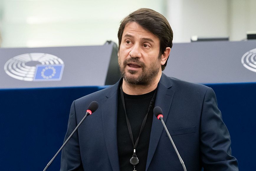 Αλέξης Γεωργούλης: Ζήτησε από την πρόεδρο του Ευρωπαϊκού Κοινοβουλίου την άμεση άρση της ασυλίας του