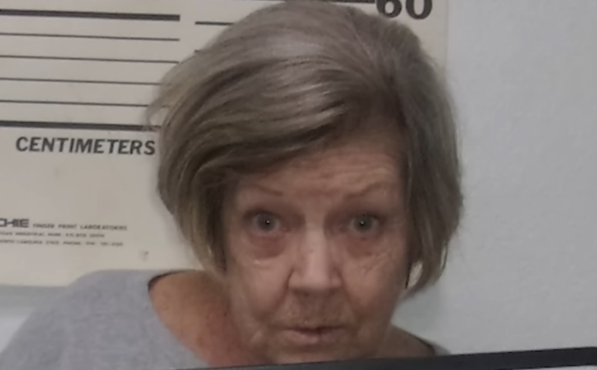 Μία 78χρονη συνελήφθη τρίτη φορά για&#8230; ληστεία σε τράπεζα &#8211; «Είναι απλώς θλιβερό»