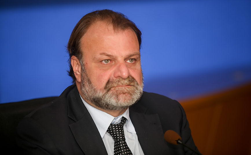 Λάζαρος Λασκαρίδης: Σταθερή αλλά σοβαρή η κατάσταση της υγείας του – Πραγματογνώμονας στο μπαλκόνι όπου υποχώρησε το κάγκελο