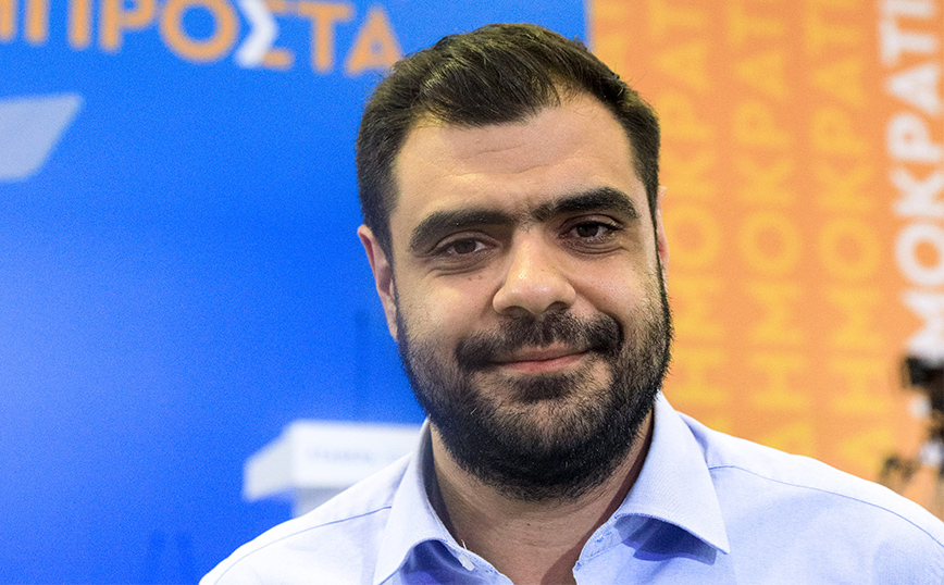 Παύλος Μαρινάκης: Επανέλαβε τη δέσμευση Μητσοτάκη για αύξηση κατώτατου μισθού στα 950 ευρώ