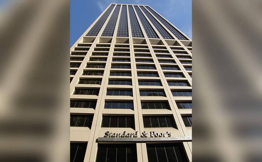 H Standard & Poor’s προχώρησε σε αναβαθμίσεις ελληνικών τραπεζών