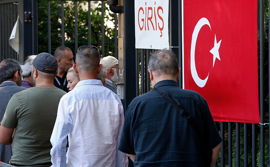 Εκλογές στην Τουρκία: 1,5 εκατομμύριο Τούρκοι που ζουν στη Γερμανία αρχίζουν σήμερα να ψηφίζουν