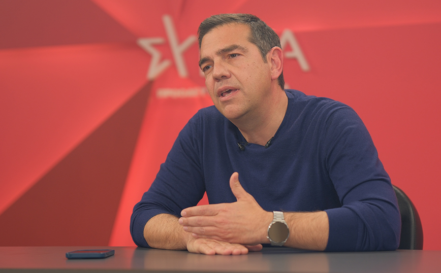 Τσίπρας: Κατάργηση της ελάχιστης βάσης εισαγωγής ήδη από φέτος με προοδευτική κυβέρνηση