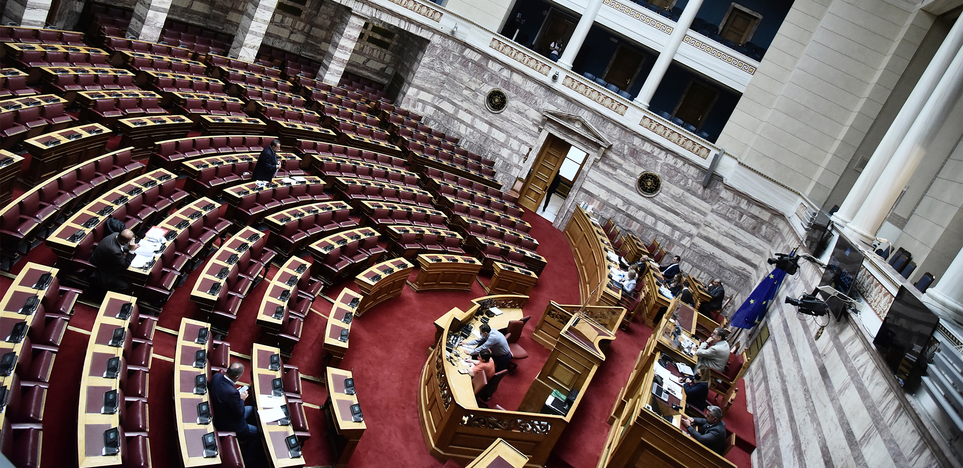 Έως και 80.000 ευρώ θα πρέπει να ξοδέψει για τον προεκλογικό του αγώνα ένας υποψήφιος που επιδιώκει να μπει στη Βουλή