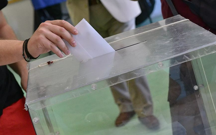 Εκλογές 2023: Δημοσκόπηση της GPO δίνει προβάδισμα 6,5 μονάδων στην ΝΔ έναντι του ΣΥΡΙΖΑ και εξακομματική Βουλή