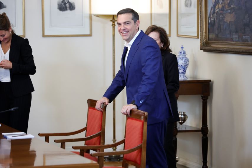 Αλέξης Τσίπρας: Η σύνθεση της υπηρεσιακής κυβέρνησης να αντανακλά πολιτικό πλουραλισμό