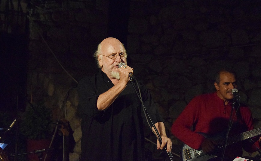 Χωμενίδης και Τατσόπουλος στηρίζουν Σαββόπουλο: «Διάφοροι ο,τινάνοι τον βρίζουν – Η Έλενα Ακρίτα είπε πικρά λόγια»