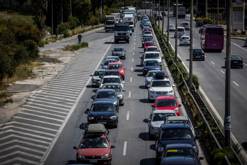 Κίνηση τώρα: Μποτιλιάρισμα στον Σκαραμαγκά λόγω έργων