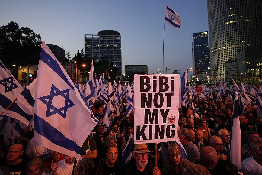 Δεκάδες χιλιάδες πολίτες διαδήλωσαν στο Ισραήλ κατά της αμφιλεγόμενης μεταρρύθμισης του δικαστικού συστήματος