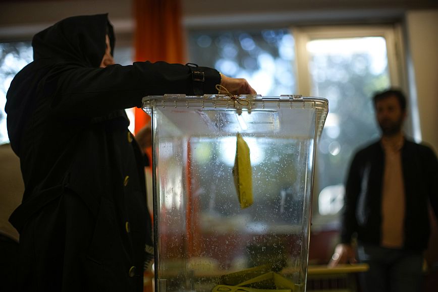 Στάση αναμονής από την ΕΕ για τις εκλογές στην Τουρκία