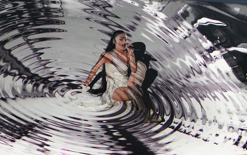 Eurovision 2023: Συγκλόνισε η Brunette της Αρμενίας με το τραγούδι της για τον έρωτα και τις ψυχικές ασθένειες