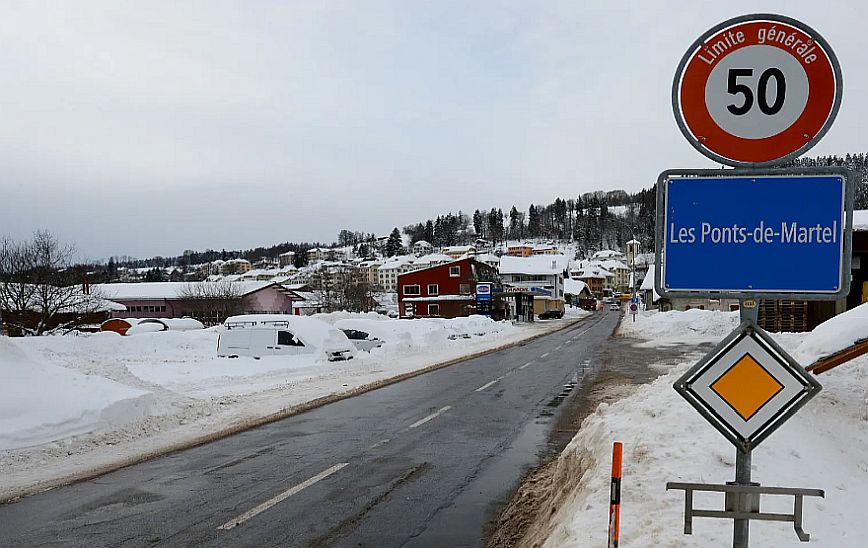 Ελβετία: Τουριστικό αεροσκάφος συνετρίβη κοντά στα σύνορα με τη Γαλλία &#8211; Τρεις νεκροί
