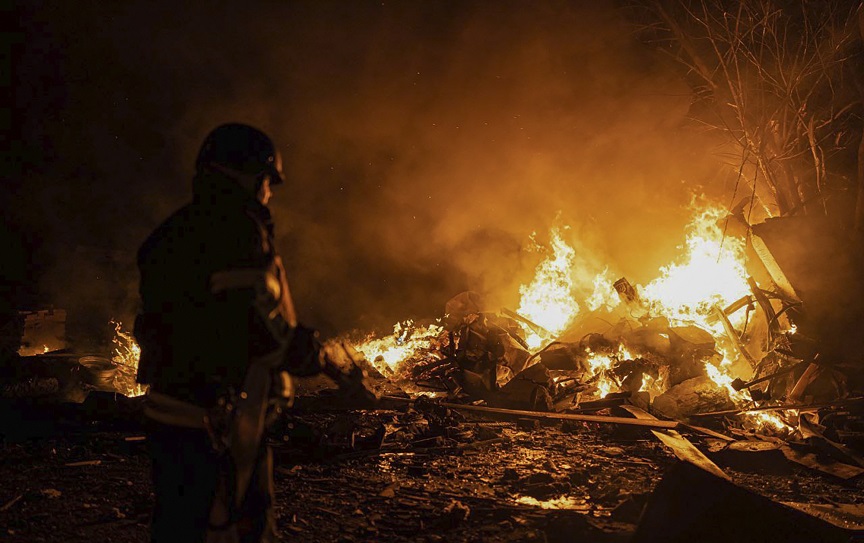Νέες επιθέσεις από drones στο Κίεβο – Πυρκαγιά σε ταράτσα πολυκατοικίας