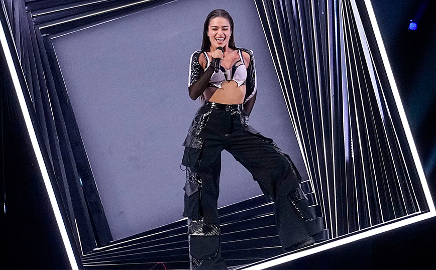Eurovision 2023: Η Ισραηλινή «Φουρέιρα» που έβαλε&#8230; φωτιά στη σκηνή