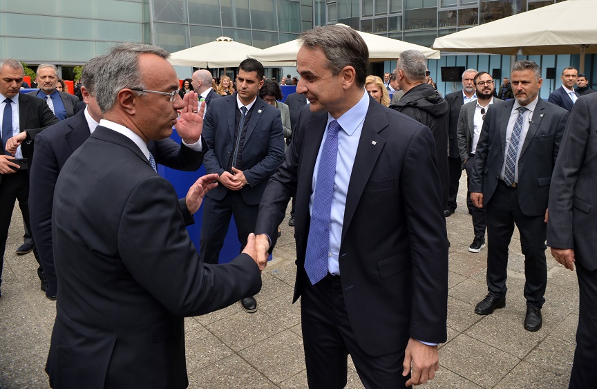 Μητσοτάκης όπως Αλμέιδα; – «Φτιάχνει καλή ομάδα, με όραμα», λέει ο Χρήστος Σταϊκούρας
