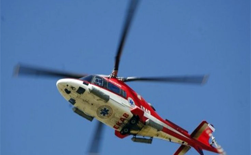 Σοβαρό ατύχημα για υλοτόμο στην Εύβοια &#8211; Τον μεταφέρουν με ελικόπτερο στην Αθήνα