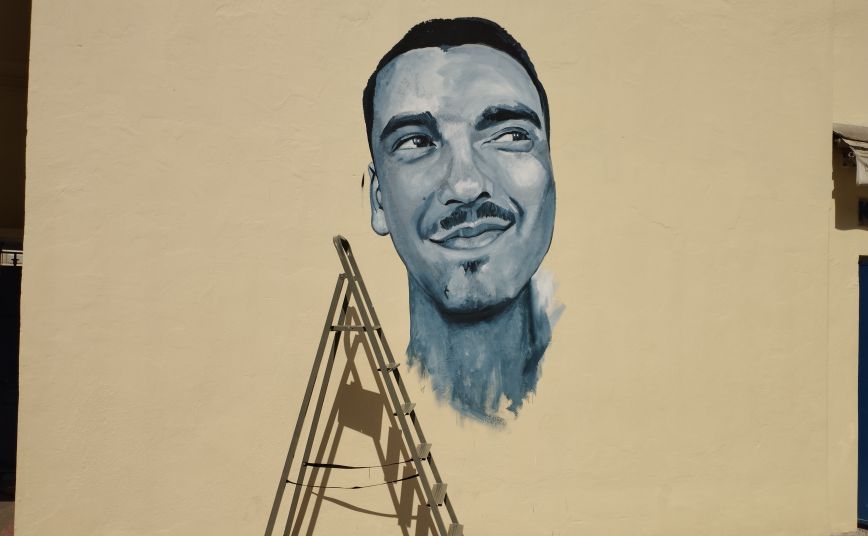 Θεσσαλονίκη: Ο Άλκης Καμπανός «έλυσε» την ποδοσφαιρική διένεξη μαθητών δημοτικού σχολείου στη Νεάπολη