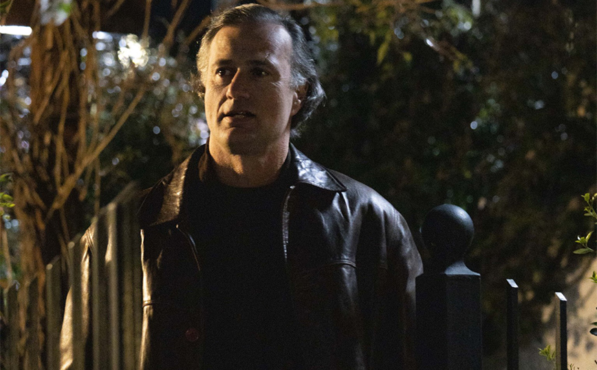 Αυτή η νύχτα μένει