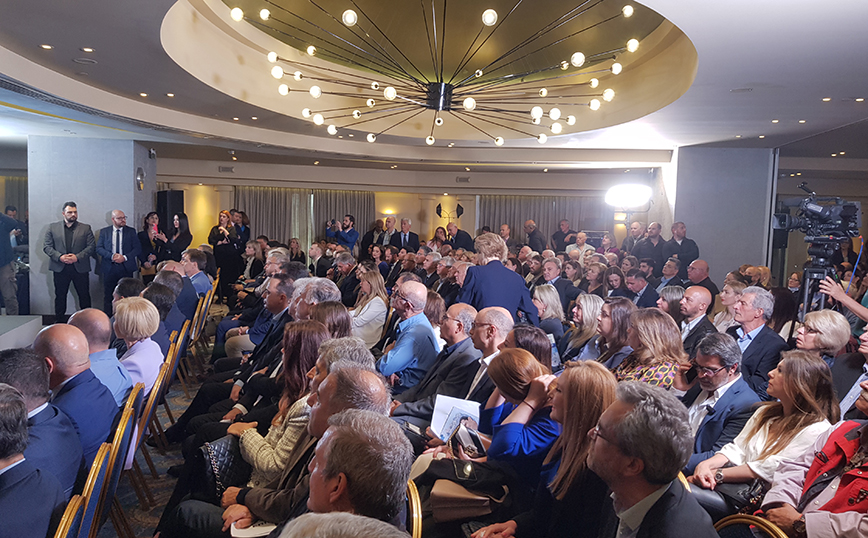 Κώστας Σκρέκας Κώστας Σκρέκας