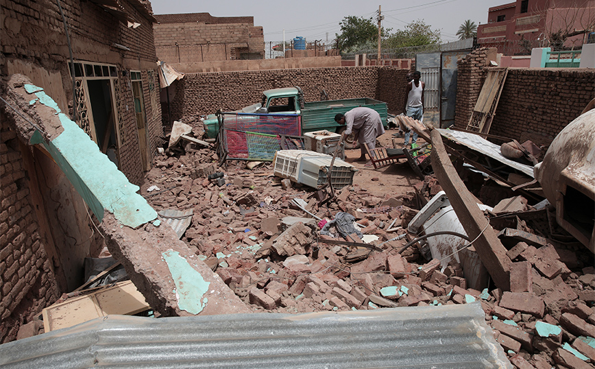 Σουδάν: Συνεχίζονται οι συγκρούσεις &#8211; Πάνω από 200.000 έχουν φτάσει οι πρόσφυγες