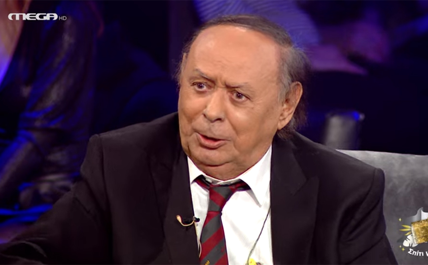 Τάκης Σούκας: Η τρυφερή ιστορία πίσω από τη γνωριμία με την σύζυγό του – «Πλησίασε ντυμένη Ντόμινο και με φίλησε»