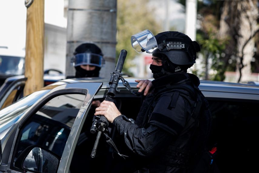 Στον εισαγγελέα οι συλληφθέντες για συμμετοχή σε τρομοκρατικές ενέργειες – Η ΕΛ.ΑΣ. τους χαρακτηρίζει ιδιαίτερα επικίνδυνους
