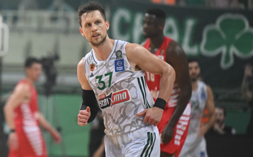Παναθηναϊκός – Ολυμπιακός 67-65: Έκαναν το 1-1 οι Πράσινοι με τρίποντο του Πονίτκα