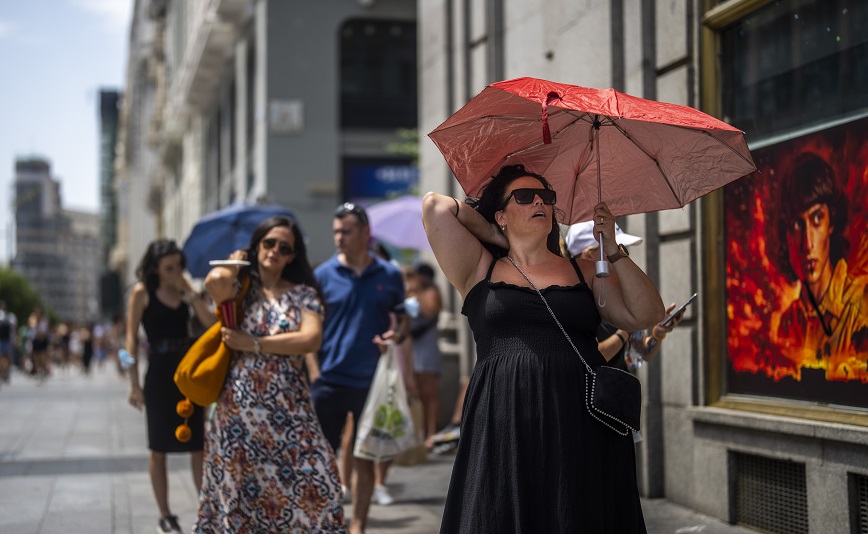 Η Ευρώπη «λιώνει» από τις υψηλές θερμοκρασίες – Στους 45 βαθμούς ο υδράργυρος στην Ισπανία