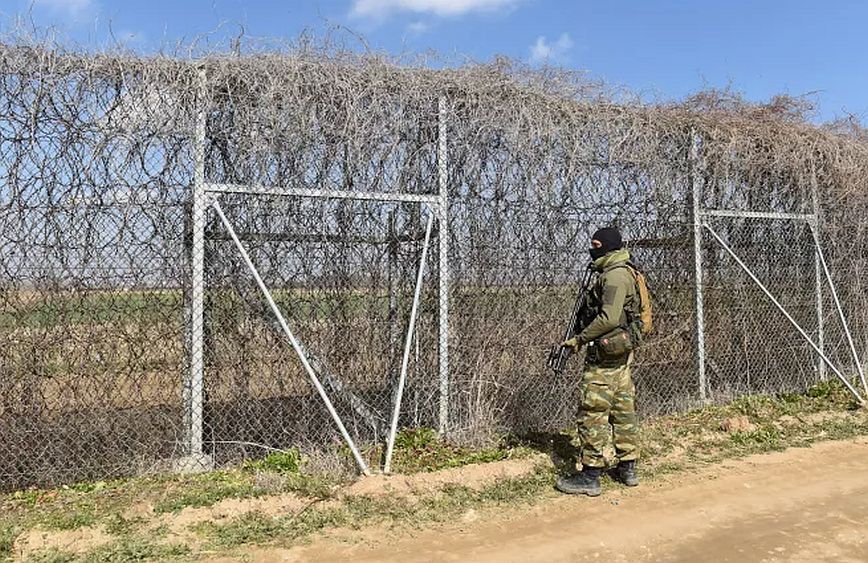 Έβρος: Στη φυλακή οδηγούνται οι πέντε συνοριοφύλακες μετά τη μαραθώνια απολογία τους