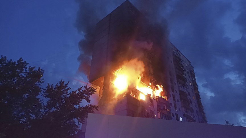 Πόλεμος στην Ουκρανία: Μπαράζ ρωσικών αεροπορικών επιδρομών – Υπάρχουν νεκροί και τραυματίες