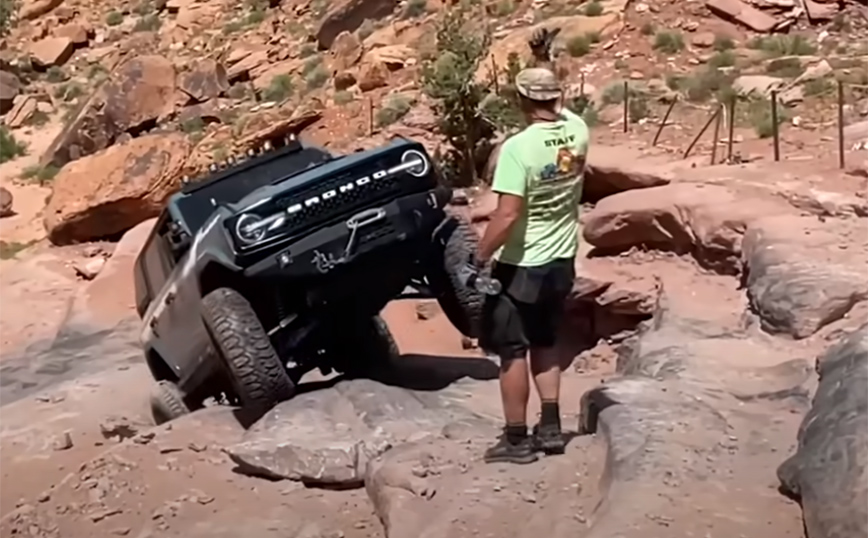 Μια συλλογή γεμάτη γκάφες