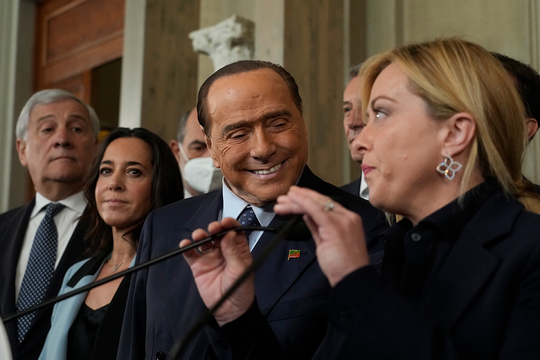 Σίλβιο Μπερλουσκόνι Σίλβιο Μπερλουσκόνι