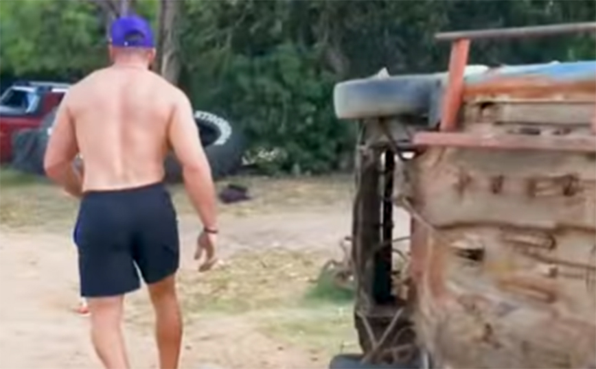 Κάνοντας crossfit εκτός γυμναστηρίου