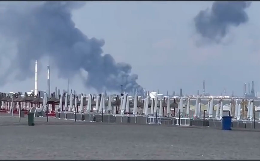 Έκρηξη και πυρκαγιά σε διυλιστήριο πετρελαίου της Ρουμανίας &#8211; Δείτε βίντεο από το σημείο