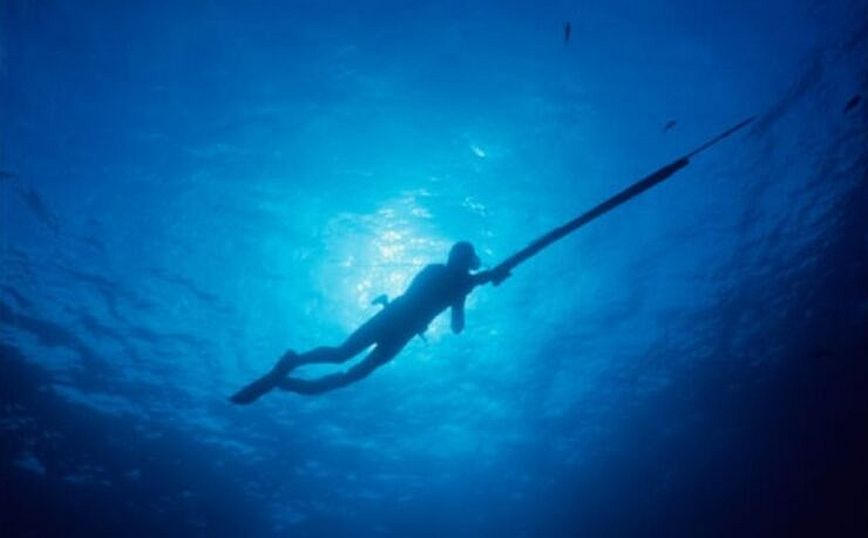 Τραγική κατάληξη: Χωρίς τις αισθήσεις του εντοπίστηκε ο 67χρονος ψαροντουφεκάς