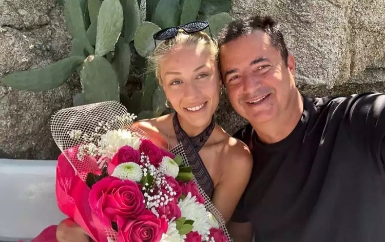 Ατζούν Ιλιτζαλί: Ο Mr Survivor γιόρτασε στη Μύκονο τα γενέθλια της συντρόφου του – «Είπα τα συναισθήματά μου στο αυτί σου για να μην τα ακούσουν όλοι»