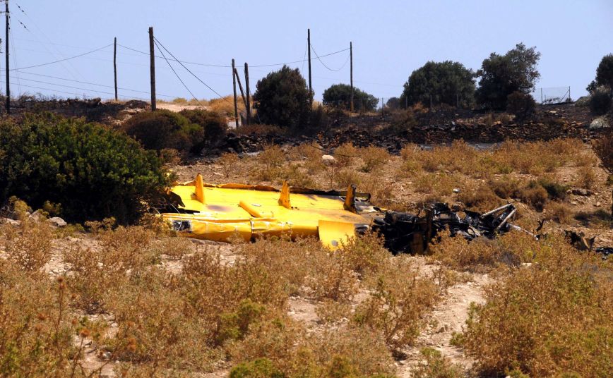 Το 2007 είχε συντριβεί ξανά Canadair σε φωτιά της Εύβοιας – Οι δύο πιλότοι που είχαν «χαθεί»