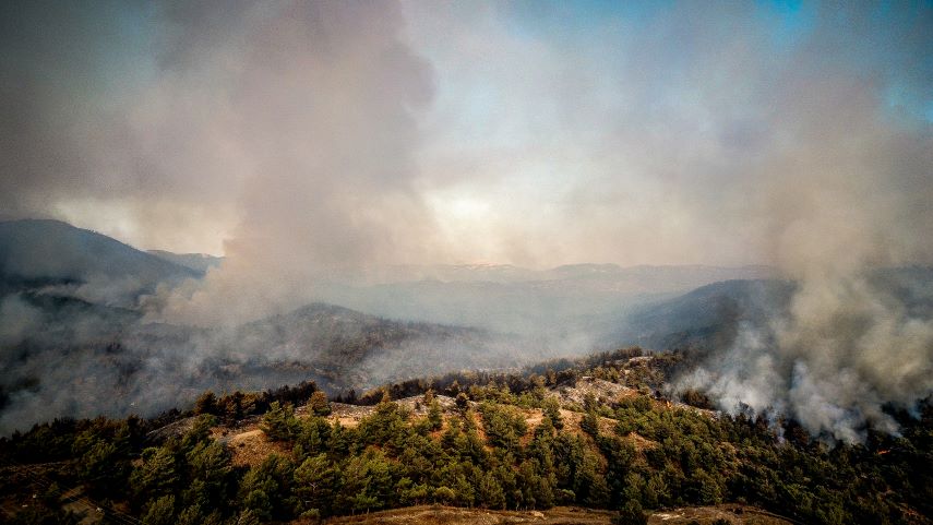 Χωρίς ενεργό μέτωπο η φωτιά στο Αγγελόκαστρο Αγρινίου