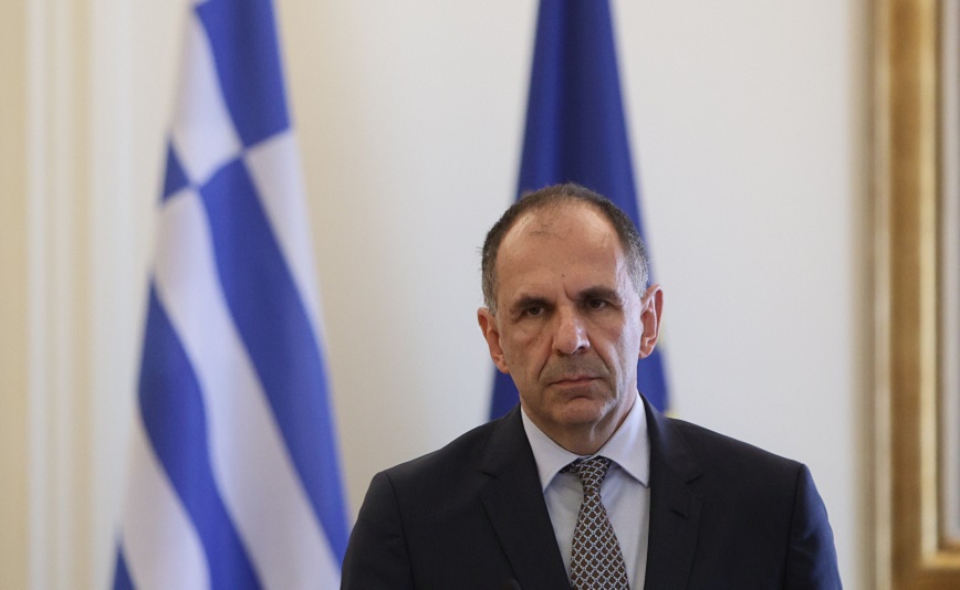 Γεραπετρίτης: Η απαγόρευση του Συντάγματος είναι για τη σύσταση και όχι για την εγκατάσταση υφιστάμενων ιδρυμάτων της αλλοδαπής